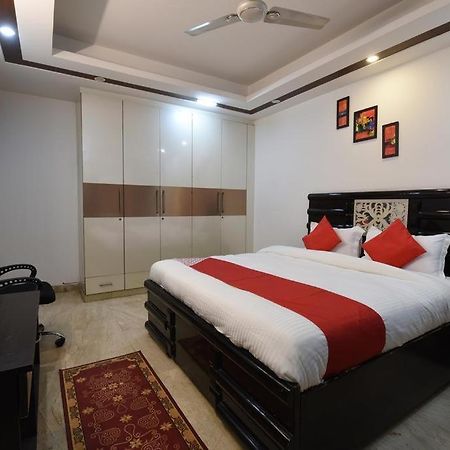 Golden Bed And Breakfast- High Quality Rooms In South Ex-1 D Block New Delhi Exterior photo